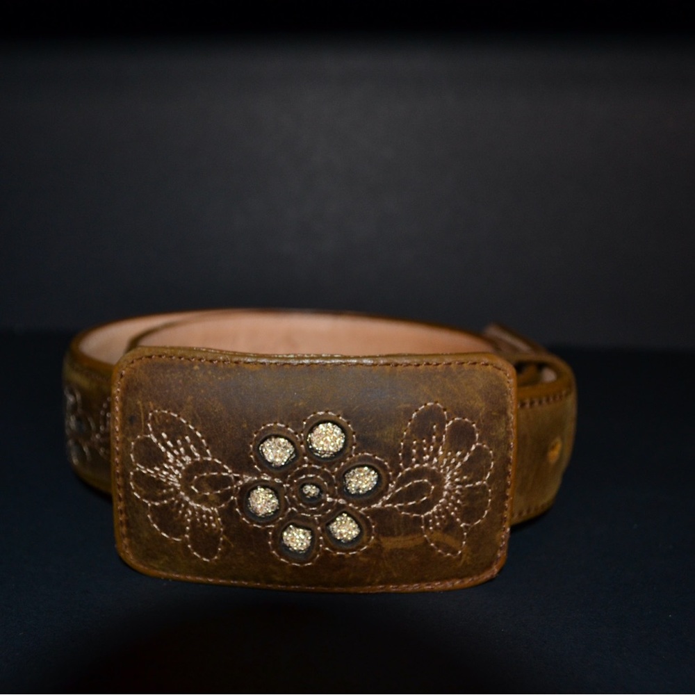 Women’s - leather belt